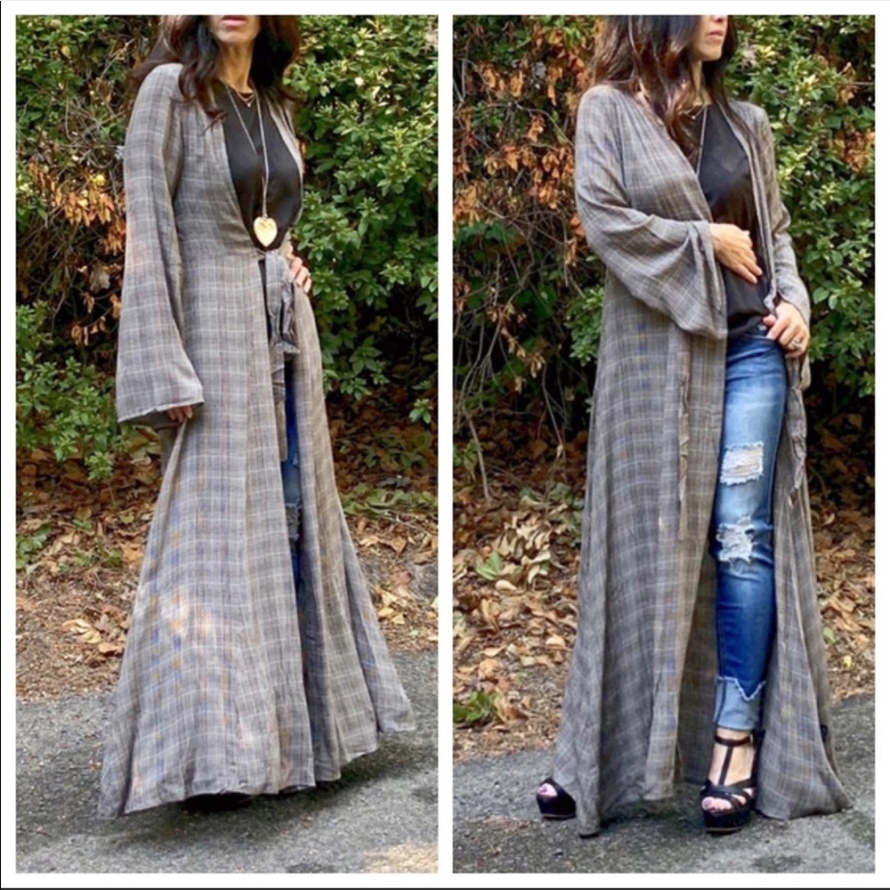 ABSOLUTELY GORGEOUS LONGLINE TIE FRONT DUSTER - Picture 3 of 8